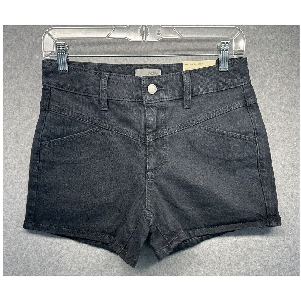 Universal Thread Womens Jean Shorts Black Size 00 24 Vintage Midi Shorts NWT